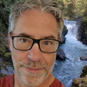 Profile photo of Dennis Piasentin