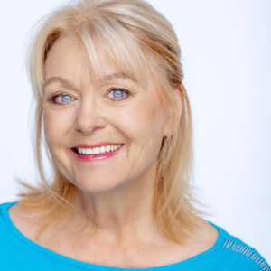 Profile photo of Julie Simpson
